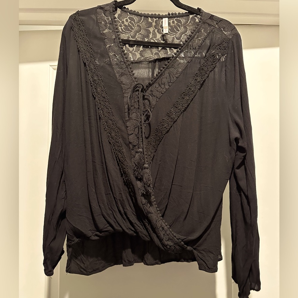 Black Lace Long Sleeve Blouse